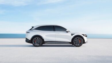 Zeekr 7X - classic SUV design